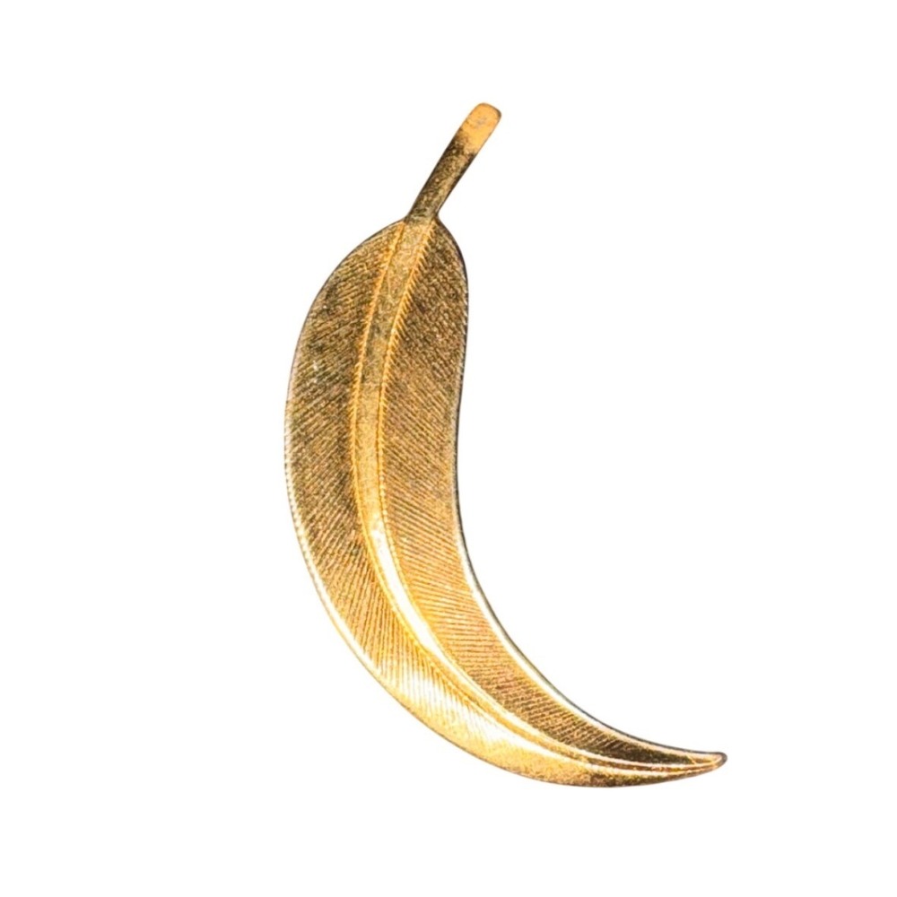 Gold Leaf Pin Brooch Vintage Elegant Nature Inspired Jewelry Accessory